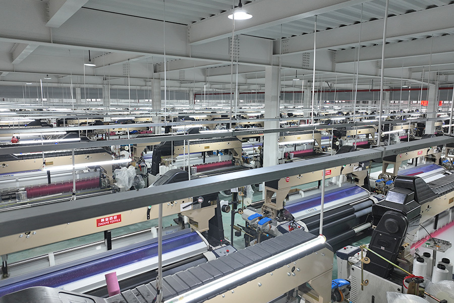 De 136e Canton Fair staat op het punt te openen, en de stand van Jiaxing City Zhouye Textile Co., Ltd. heeft veel aandacht getrokken