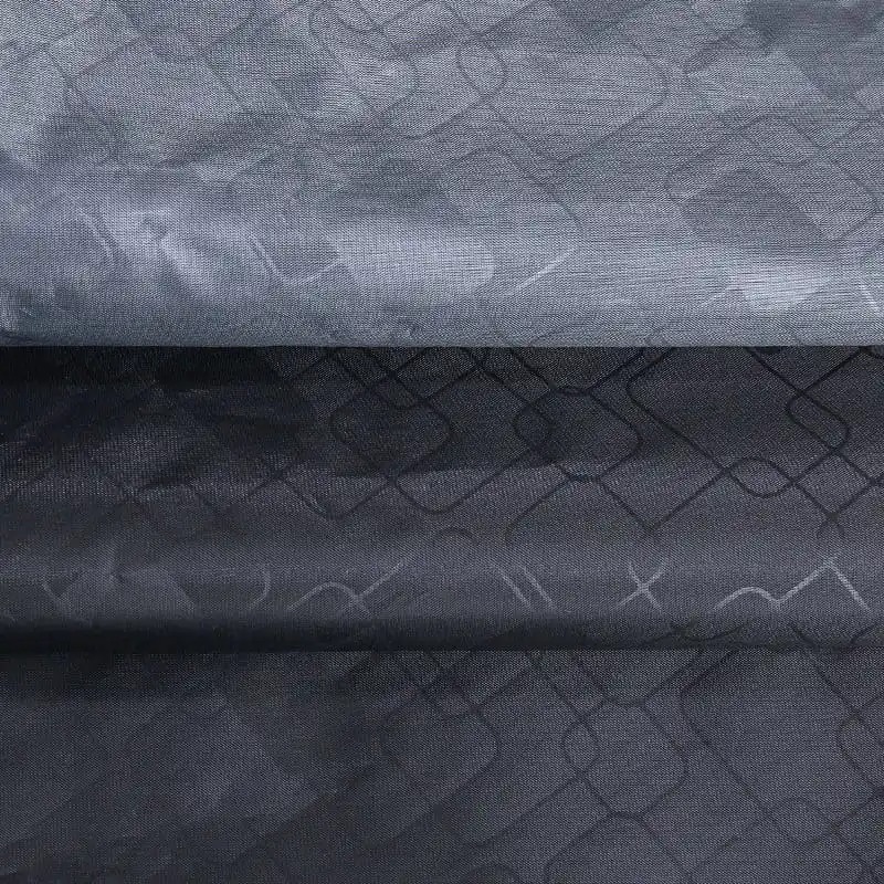 Brede Ginded Polyester Taffeta Fabric: hoe houd je kleding soepel en mooi?